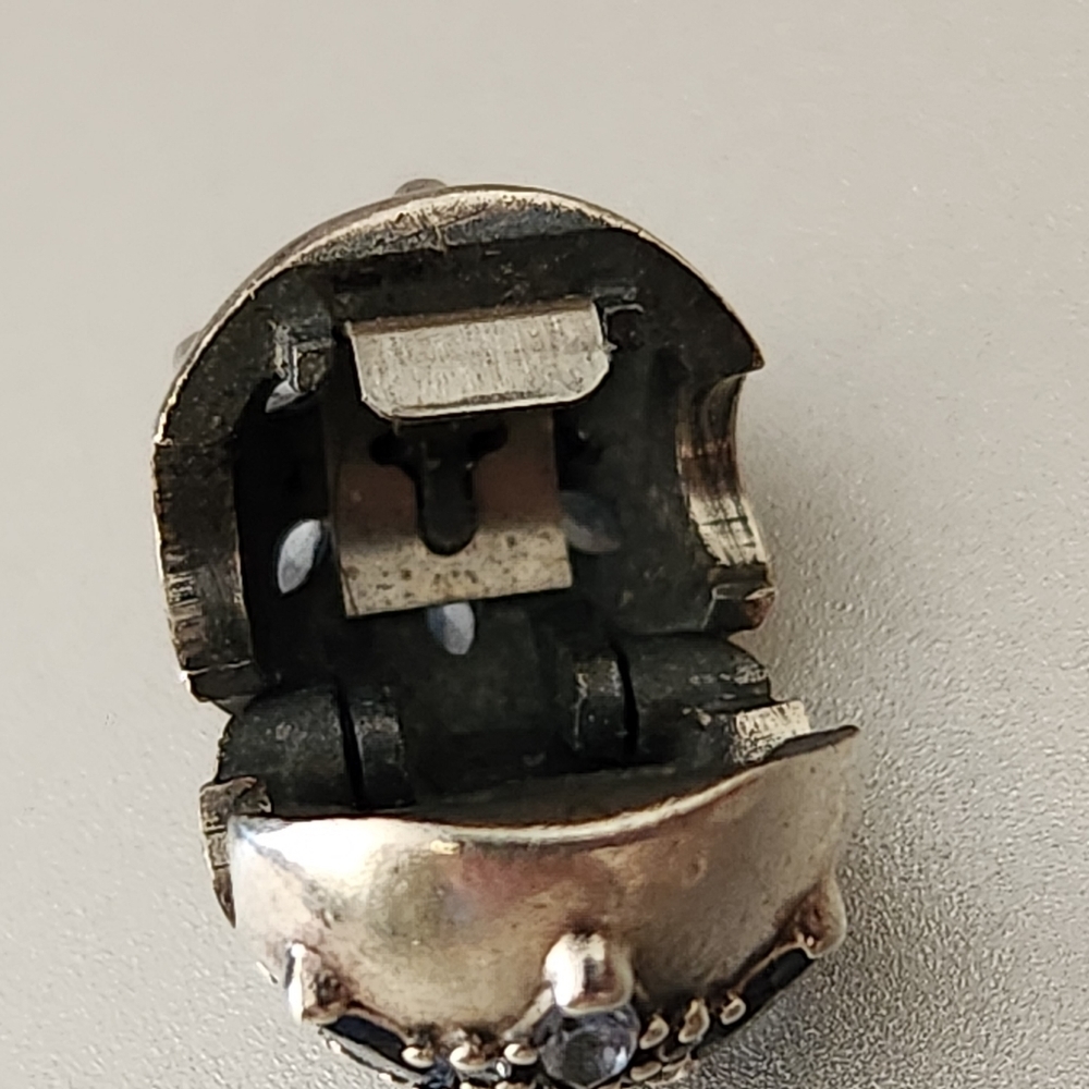Pandora Crystalized Snowflake Clip Charm Retired - Picture 3 of 6